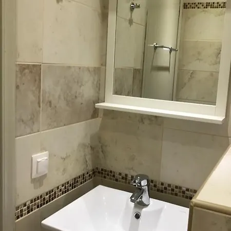 Malibu Summer Studios * ذيسْخا